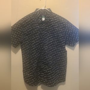 NWT AOP Minnow Artistry in Motion Shirt